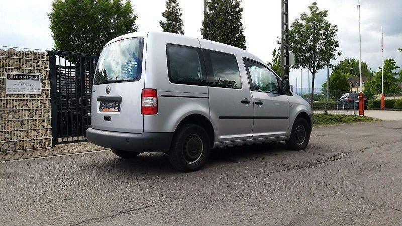 VW Caddy 1,6 benzin