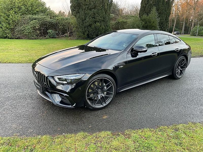 Mercedes-Benz sedan GT 43