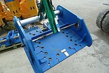 Liebherr - SW-Adapterplatte SW 77 - gebohrt für PMG 20 - SW-Identmaße: 90-768-505-768-90 - Bagger: 36t-65t