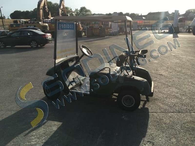 E-Z-GO GOLF CAR J301